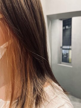 オレロ 国立(olelo) 大人ガーリー/似合わせカット/リバースセンターパート/国立