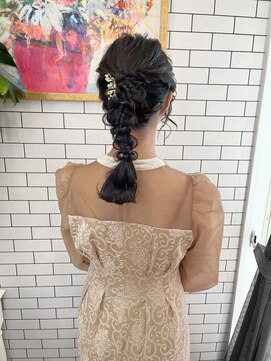 リール(THE RIRE.) ＊THE  RIRE.編みおろしポニーアレンジ＊