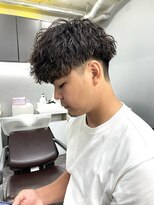 アーリー(Ali'i)&nbsp;王道ツイストスパイラルパーマ刈り上げツーブロックマッシュ