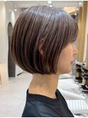表参道白髪ぼかしハイライトウルフショートヘアグレージュ40代
