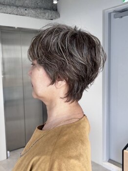 技術・接客・空間・薬剤の全てに妥協を許さない、本物志向の大人女性にオススメな《Repro》