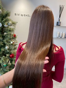 ビビバイベル(BiVi by BHEL) 桑名ロングレイヤーカットハッシュカット透明感カラー重めロング