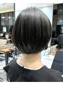 【岩田莉奈】ナチュラルレイヤーショートでひし形シルエット新宿