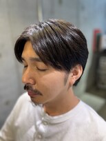 サンカリ 真法院店(SANKARI)&nbsp;センター分けショートレイヤー