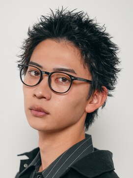 テン 心斎橋(tenn.) アクティブショートフェザーパーマルーズショートセンターパート