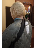 チャプター 問屋町(chapter)&nbsp;髪質改善切りっぱなしボブミニボブブロンドベージュダブルカラー