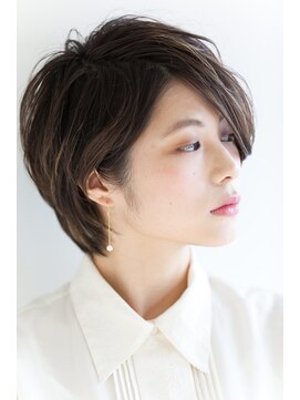 リル 8F 銀座(Rire) 【Rire-リル銀座-】美シルエット小顔耳かけショートボブ☆