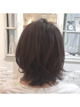 ジーナ 新宿(Zina) ウルフボブ・ピンクバイオレッド