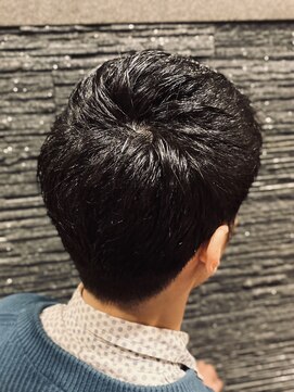 ヒロギンザ 御徒町店(HIRO GINZA) スーツ◎ツーブロック〈理容室/メンズカット/上野御徒町〉