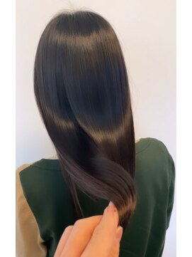 シェルハ(SHELHA) ツヤ感抜群オリーブベージュ