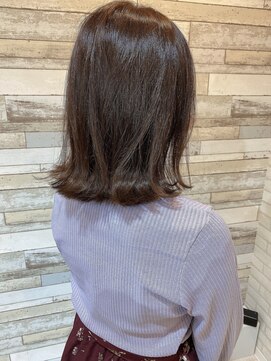 マーリャヘアー(mallia hair) くびれ外ハネミディアム