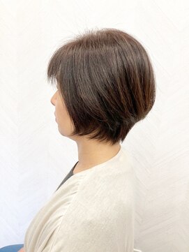 ペシェ(PECHE) 前下がり気味のボブ