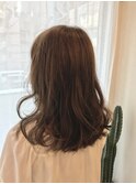 ほんのりピンクベージュ