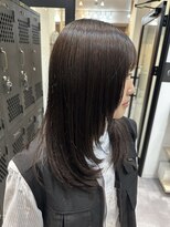 ロウ 町田(ROW)&nbsp;ワンレンボブ前下がりショート内巻きワンカール鎖骨ミディアム