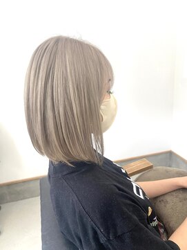 ヴィアルス 美園店(VIARS) ホワイトベージュ/ミルクティーカラー/ブランドヘア