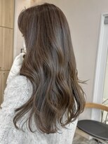 ウェイズトウキョウ 新宿店(Ways TOKYO)&nbsp;柔らかベージュ　シアグレージュ　レイヤーカット　巻き髪