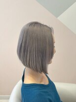 ムーンロータス(Moon Lotus) 前下がりボブ×プラチナグレージュ