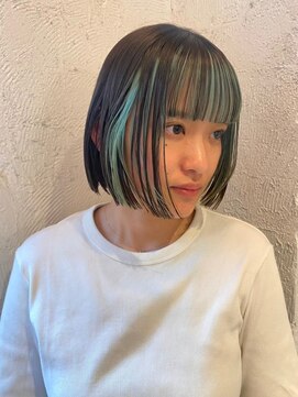 ルーム(Loom.) デザインカラーインナーカラー切りっぱなしボブ