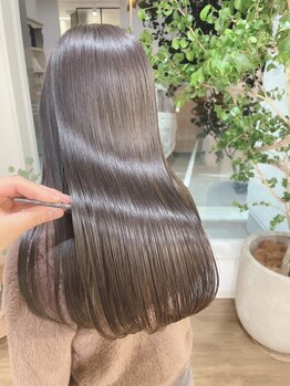 イド(id.)の写真/厳選した豊富なトリートメントをご用意♪ダメージ毛からエイジング毛まで様々なお悩みに対応可能です◎