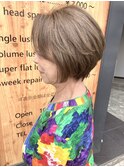 白髪ぼかしグレイカラー×レイヤーショートボブ