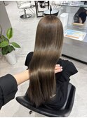 【うる艶グレージュ】