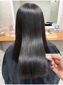 黒髪ロングヘアうるツヤ髪質改善美シルエットストレートヘア