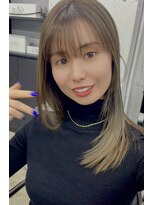 トゥエル バイ ディプティモイラ(tuelu by dipty MOILA)&nbsp;オリーブベージュ×レイヤースタイル