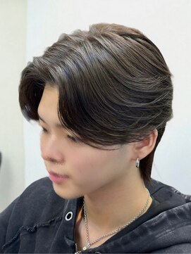ビッケメンズヘア(Vicke Men's hair) ニュアンスパーマセンターパートメンズパーマメンズサロン韓国