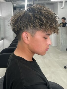 エルマーク 四条烏丸(L-MARK) ツイストスパイラル/メンズ/学割/アップバング/センターパート