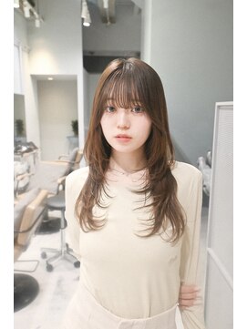 フィルムス 田町芝浦(FILMS) グレージュブラウン/ミディアムレイヤー/韓国巻き/顔周りカット