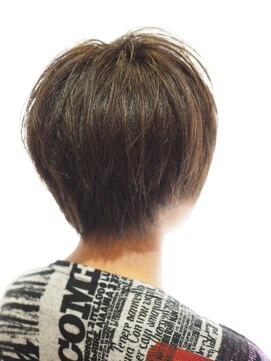 ノエル ヘアー アトリエ(Noele hair atelier) 透明感あるショート×オリーブアッシュ