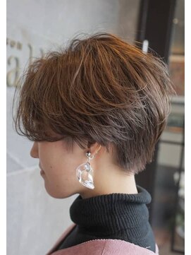 メゾン アヴァロ(Maison Avallo) 大人ハンサムショート