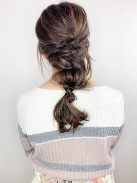 トワイスアップ(TWICE UP) シニヨン※ルーズにヘアセット♪※/ミルクティーピンク/夏カラー