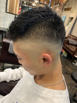 トロニー(TLONY) スキンフェード/刈り上げ stylist/miaki