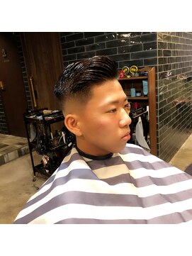 バーバーショップ レガロ(REGALO) サイドパート