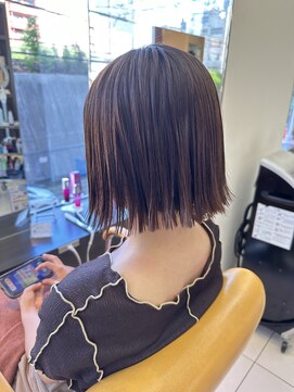 キサ ファータ 恵比寿(kisa fata) 大人可愛い203040代切りっぱなしボブ縮毛矯正グレージュカラー