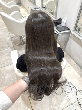 ザックラフィネ(ZACC raffine) 透明感たっぷりグレージュ