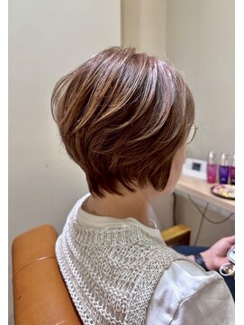 ピオラ(piola) 後頭部ふんわりショートボブ