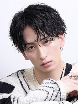 リップス 吉祥寺店 (LIPPS) 縦落ちパーマツイストスパイラルパーマセンターパート吉祥寺