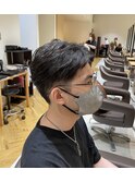 ツーブロック刈り上げリバースショート　ニュアンスカール