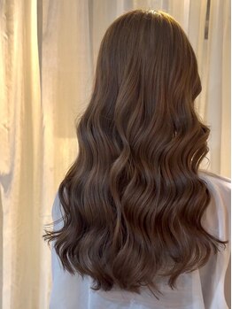 広島で希少！《無重力パーマ》で抜け感のある洗練された印象に。最旬の韓国風パーマ/コテ巻き風パーマも◎