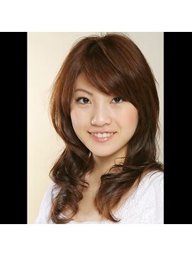 ヘアーサロン ミツル(HAIR SALON mitsuru+nuance) ミディアム巻き髪スタイル