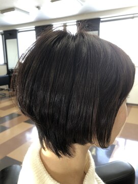 サバス(SABBATH) ステップボーンカット 小顔補正カット ショート