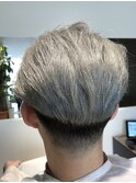 シルバー刈り上げマッシュ