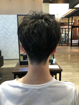 ブレイク(BREK) マッシュドショート