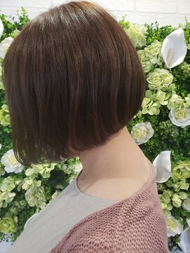 ルミエール(Lumiere) Lumiere×前下がりボブ