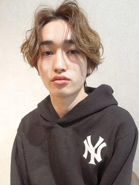 ディッセンバー 神宮前(December) 【laundry】ハイトーンベージュカラー/ウェーブセンターパート