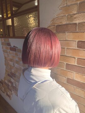 アドラーブル 女池店(adorable) 【ブリーチ必須】【サーモンピンク】【ボブ】【10代20代】