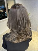 オシャレだけどスタイリング簡単です！_layer×ash balayage_