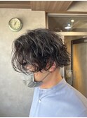 センターパート向け波巻きパーマ
